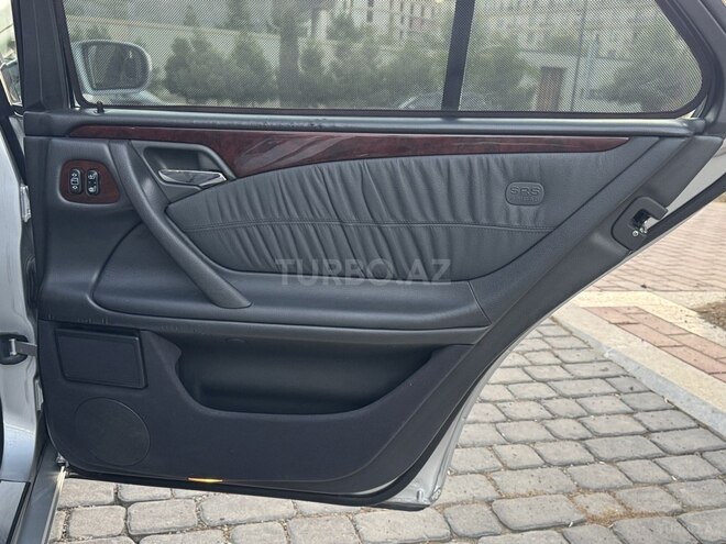 Mercedes E 320 2000, 203,000 km - 3.2 l - Bakı