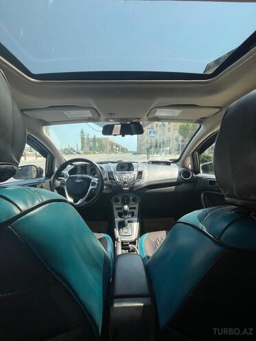Ford Fiesta 2017, 145,606 km - 1.6 l - Bakı