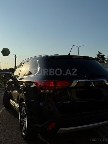Mitsubishi Outlander 2016, 170,000 km - 2.4 l - Bakı