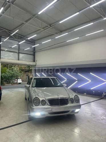 Mercedes E 220 2001, 356,875 km - 2.2 l - Bakı