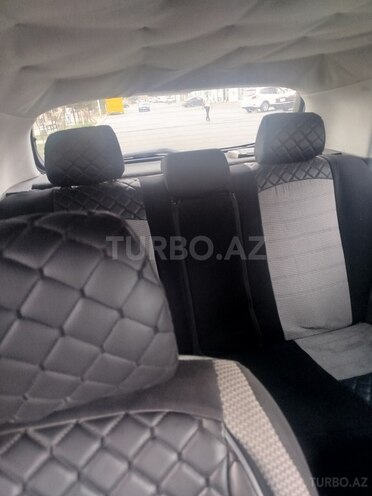 Toyota Corolla 2005, 285,320 km - 1.4 l - Bakı