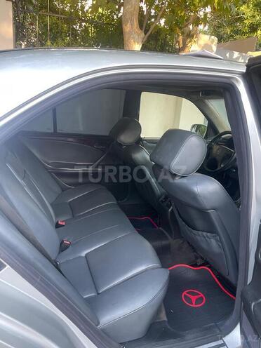Mercedes E 220 2001, 356,875 km - 2.2 l - Bakı