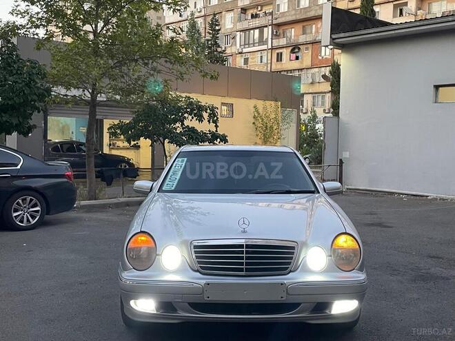 Mercedes E 220 2001, 356,875 km - 2.2 l - Bakı