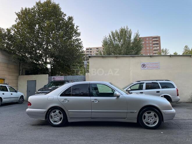 Mercedes E 220 2001, 356,875 km - 2.2 l - Bakı