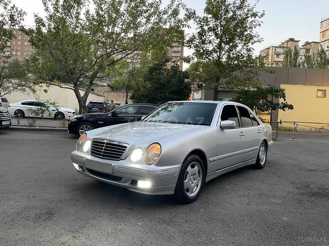 Mercedes E 220 2001, 356,875 km - 2.2 l - Bakı