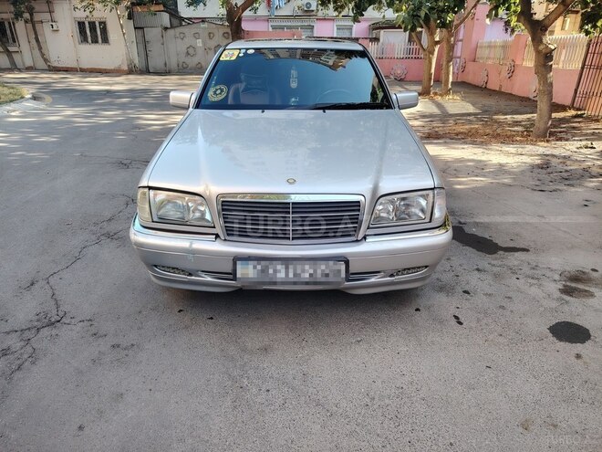 Mercedes C 220 1999, 348,553 km - 2.2 l - Bakı
