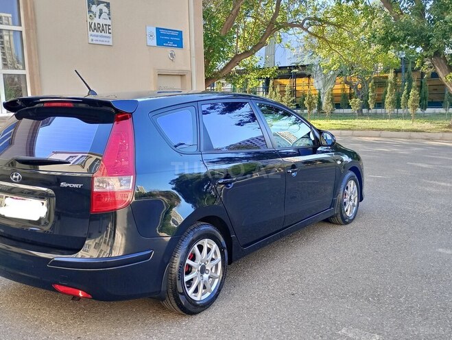 Hyundai i30 2011, 208,500 km - 1.4 л - Bakı
