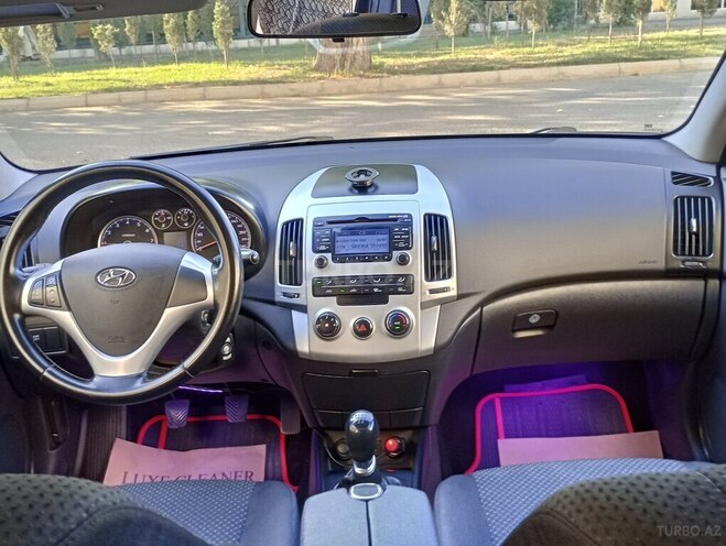 Hyundai i30 2011, 208,500 km - 1.4 л - Bakı