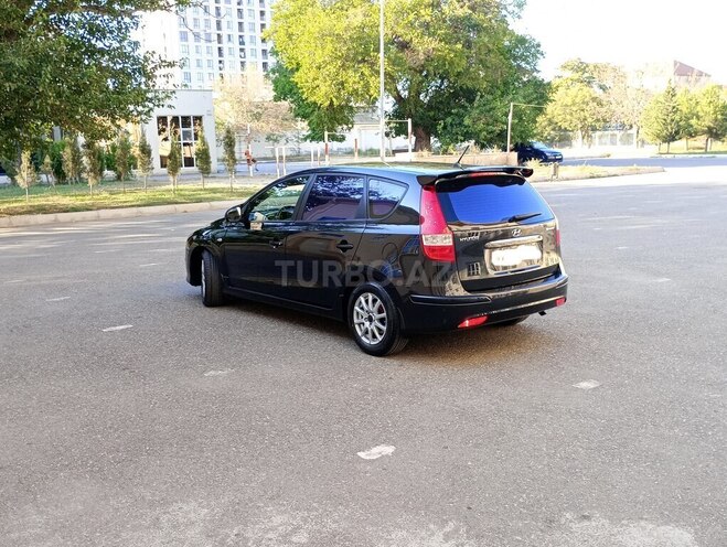 Hyundai i30 2011, 208,500 km - 1.4 л - Bakı