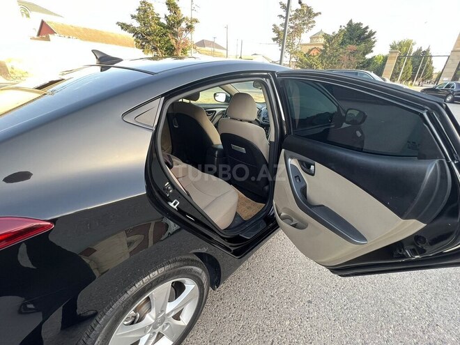 Hyundai Elantra 2015, 218,000 km - 1.8 l - Sumqayıt