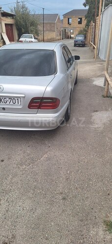 Mercedes E 270 1999, 431,000 km - 2.7 l - Bakı