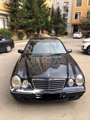 Mercedes E 220 1999, 458,000 km - 2.2 l - Bakı