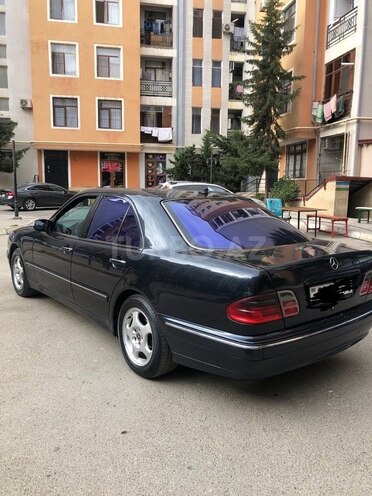 Mercedes E 220 1999, 458,000 km - 2.2 l - Bakı