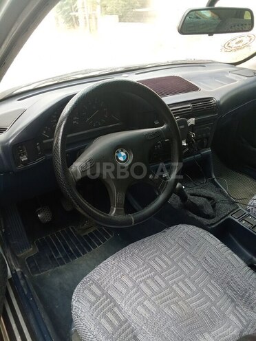 BMW 518 1992, 325,000 km - 1.8 l - Bakı
