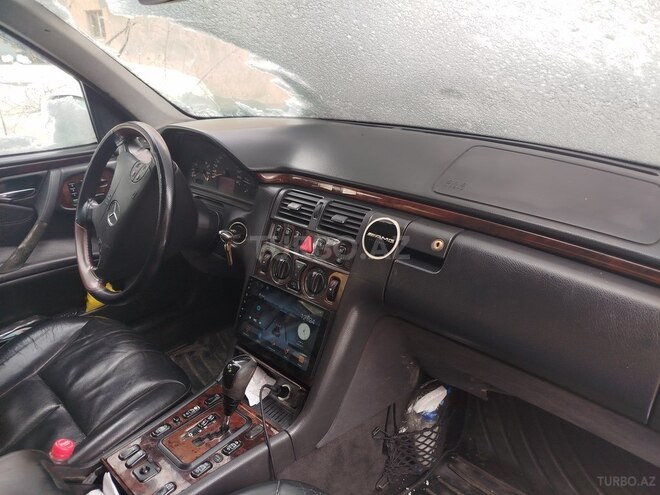 Mercedes E 220 2000, 371,000 km - 2.2 л - Bakı