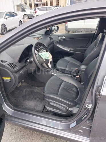 Hyundai Accent 2015, 81,900 km - 1.6 l - Bakı