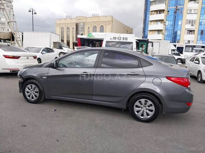 Hyundai Accent 2015, 81,900 km - 1.6 l - Bakı