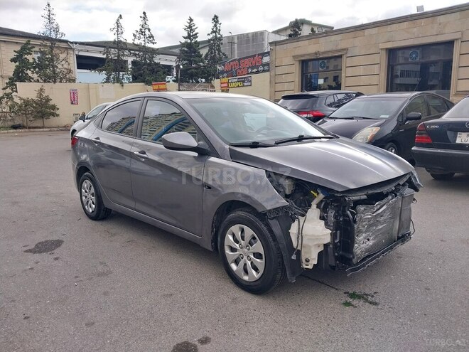 Hyundai Accent 2015, 81,900 km - 1.6 l - Bakı