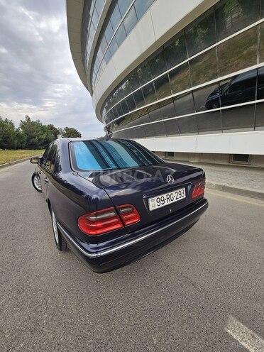 Mercedes E 200 2000, 320,200 km - 2.0 l - Bakı