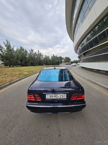 Mercedes E 200 2000, 320,200 km - 2.0 l - Bakı