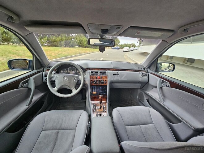 Mercedes E 200 2000, 320,200 km - 2.0 l - Bakı