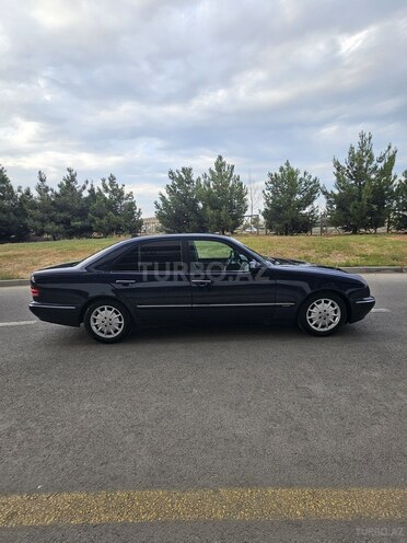 Mercedes E 200 2000, 320,200 km - 2.0 l - Bakı