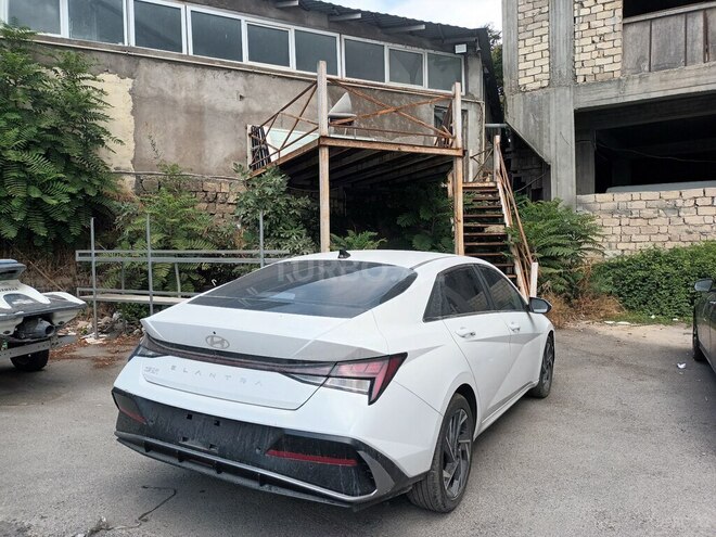 Hyundai Elantra 2023, 16,100 km - 1.5 l - Bakı