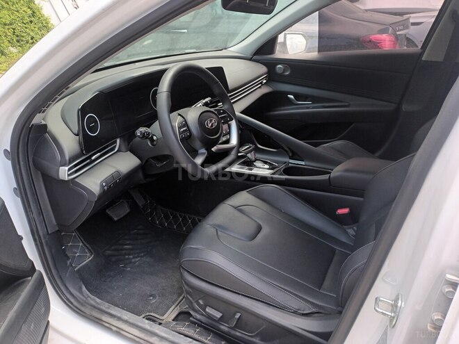 Hyundai Elantra 2023, 16,100 km - 1.5 l - Bakı