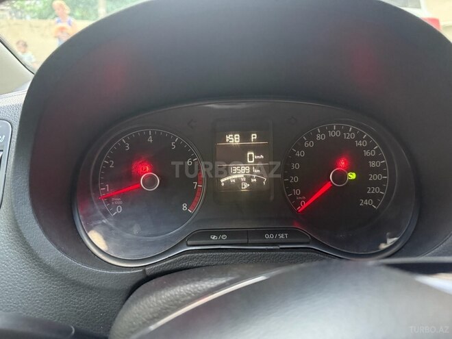 Volkswagen Polo 2018, 136,000 km - 1.6 л - Bakı