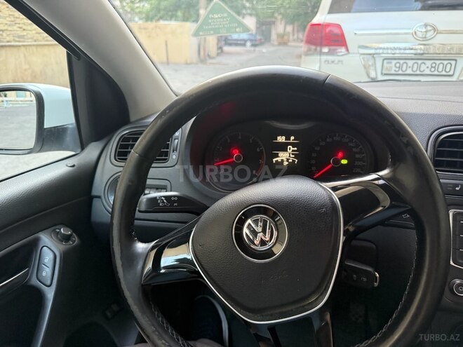 Volkswagen Polo 2018, 136,000 km - 1.6 л - Bakı