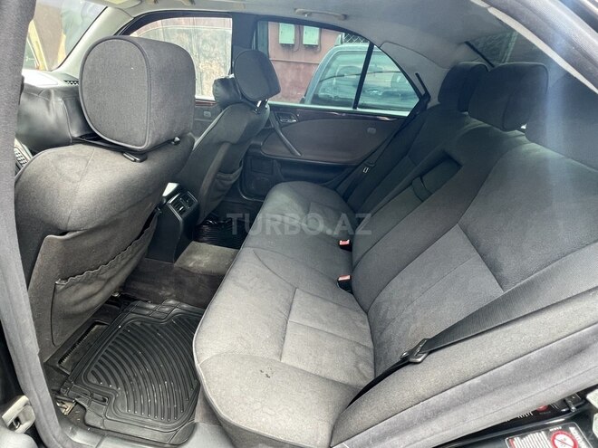 Mercedes E 320 2000, 368,000 km - 3.2 l - Bakı