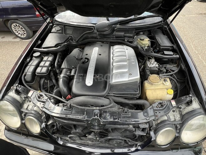 Mercedes E 320 2000, 368,000 km - 3.2 l - Bakı
