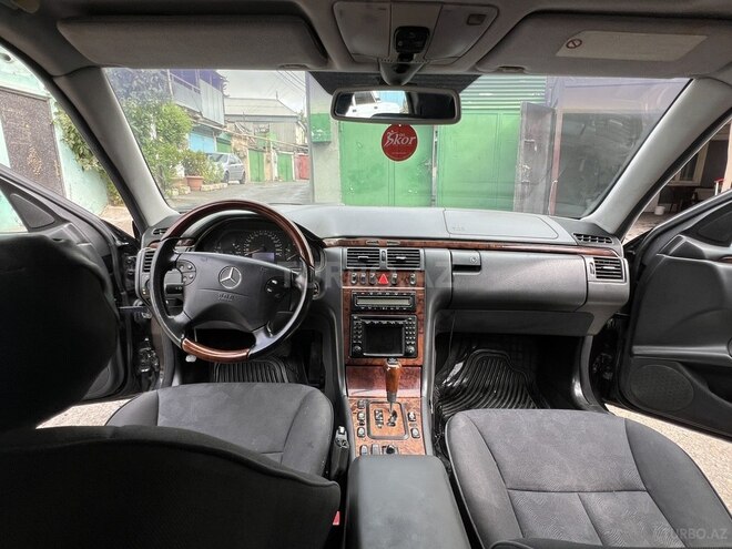 Mercedes E 320 2000, 368,000 km - 3.2 l - Bakı