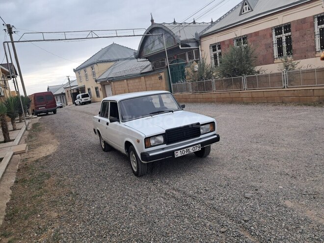 LADA (VAZ) 2107 2005, 38,200 km - 1.6 l - Qazax