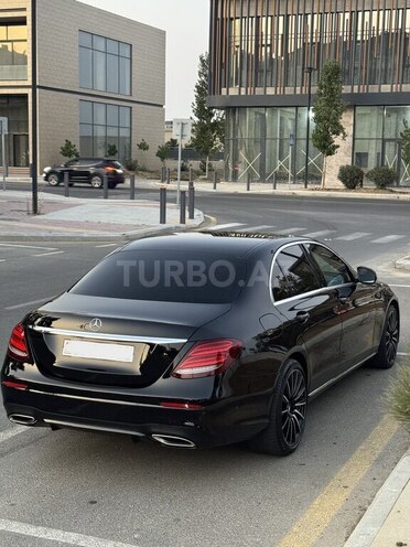 Mercedes E 200 2016, 299,000 km - 2.0 l - Bakı