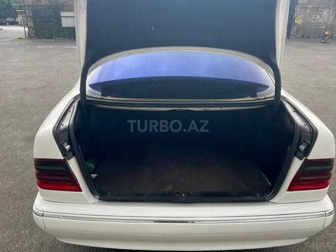 Mercedes E 220 2001, 597,000 km - 2.2 l - Bakı