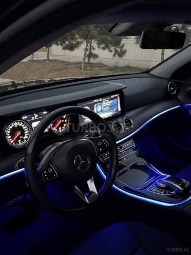 Mercedes E 200 2016, 299,000 km - 2.0 l - Bakı