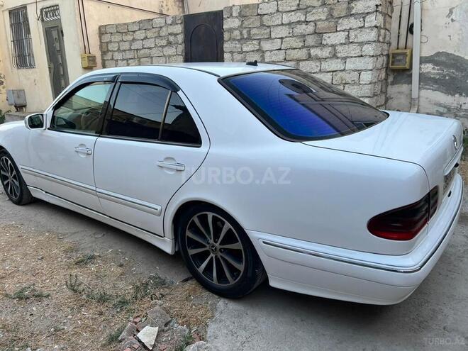 Mercedes E 220 2001, 597,000 km - 2.2 l - Bakı