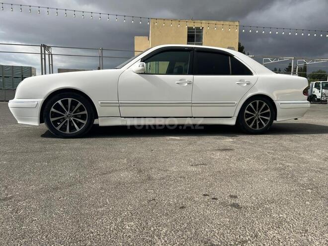 Mercedes E 220 2001, 597,000 km - 2.2 l - Bakı