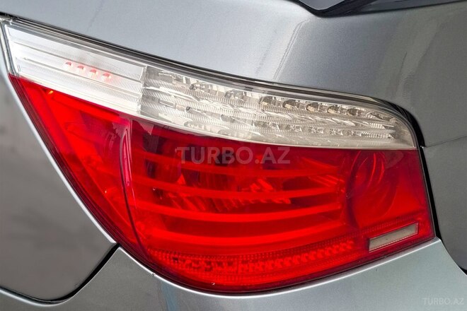 BMW 520 2008, 334,000 km - 2.0 l - Bakı