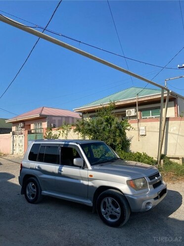 Mitsubishi Pajero io 2002, 270,000 km - 1.8 l - Bakı