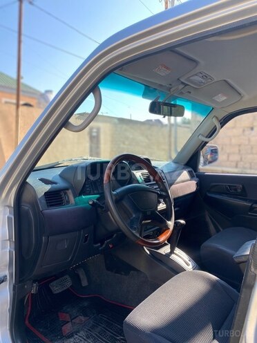 Mitsubishi Pajero io 2002, 270,000 km - 1.8 l - Bakı