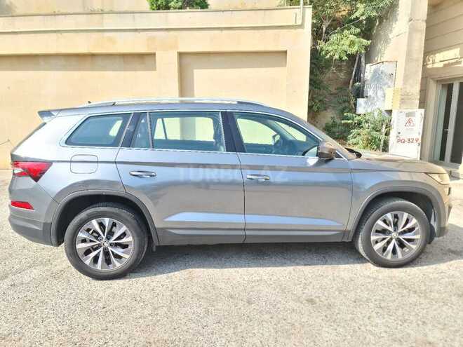Skoda Kodiaq 2023, 28,550 km - 1.4 л - Bakı