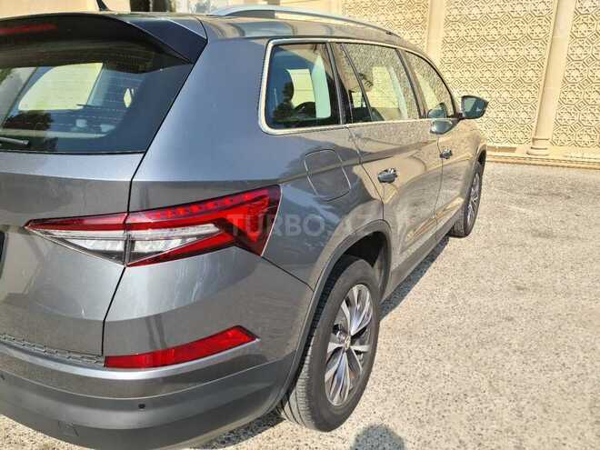 Skoda Kodiaq 2023, 28,550 km - 1.4 л - Bakı
