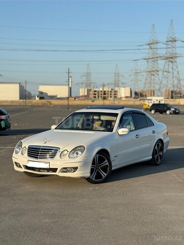Mercedes E 240 2004, 267,000 km - 2.6 l - Xırdalan
