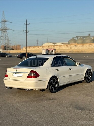 Mercedes E 240 2004, 267,000 km - 2.6 l - Xırdalan