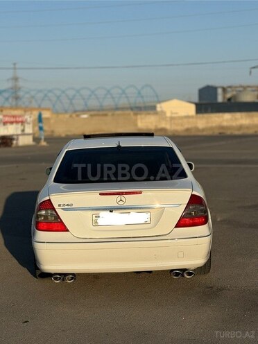 Mercedes E 240 2004, 267,000 km - 2.6 l - Xırdalan