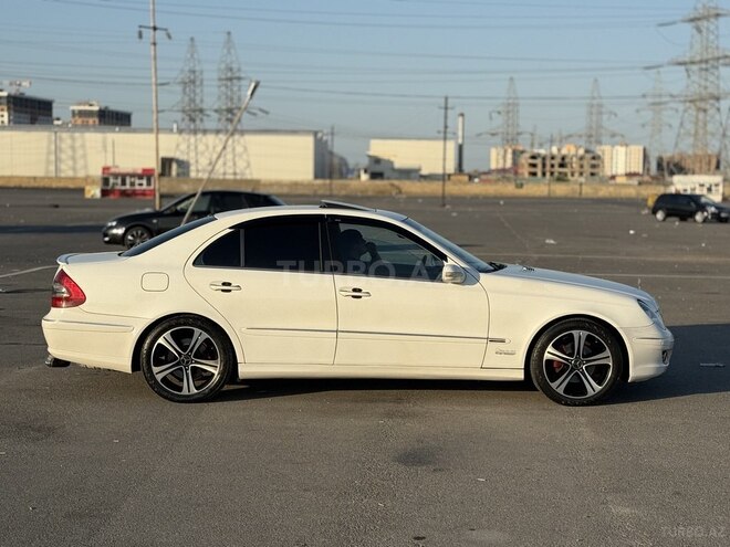 Mercedes E 240 2004, 267,000 km - 2.6 l - Xırdalan