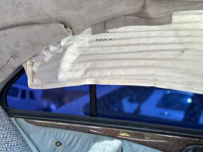 Mercedes E 280 1998, 255,000 km - 2.8 l - Quba