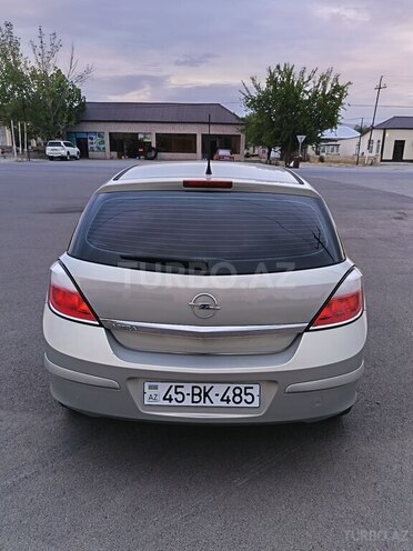 Opel Astra 2006, 236,339 km - 1.4 l - Göyçay